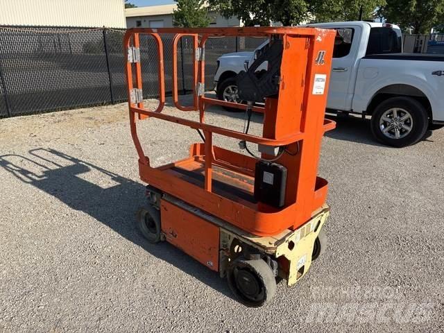 JLG 1230ES Vertical mast lifts