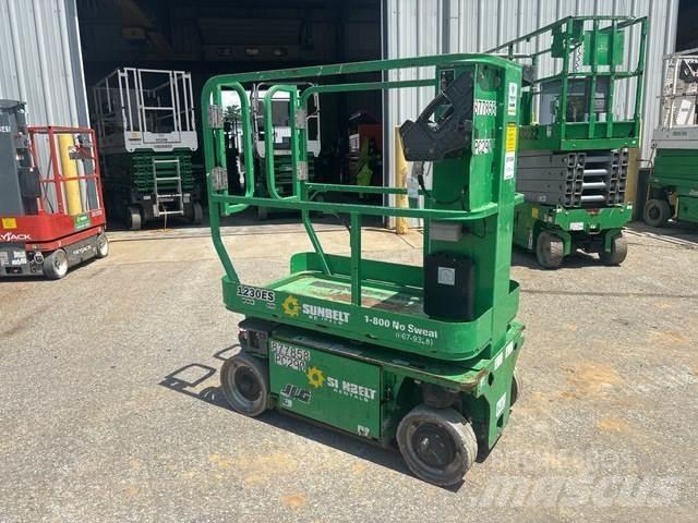 JLG 1230ES Vertical mast lifts