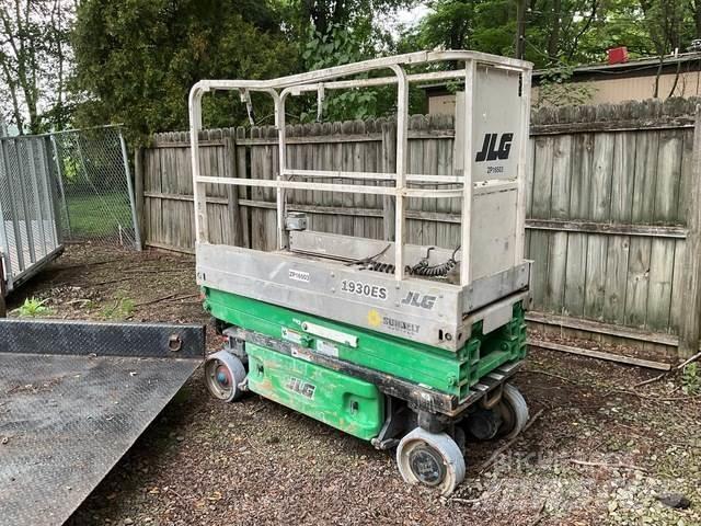 JLG 1930ES Scissor lifts