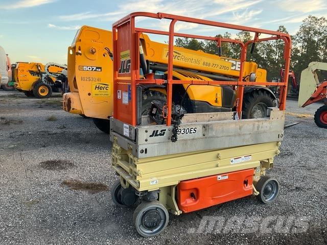 JLG 1930ES Scissor lifts