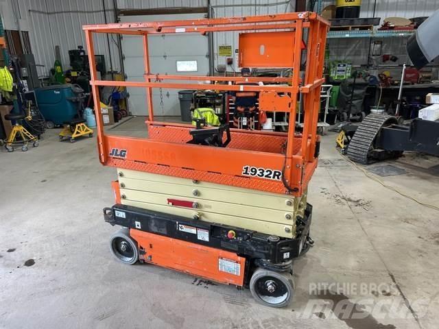 JLG 1932R Scissor lifts