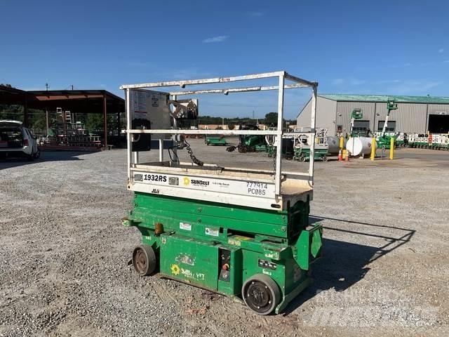JLG 1932RS Scissor lifts