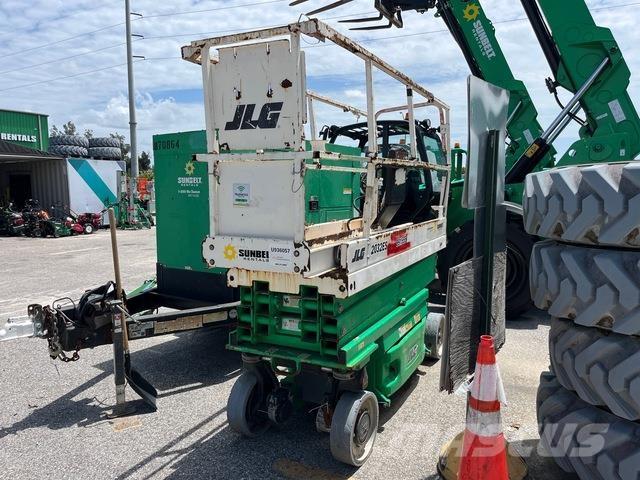 JLG 2032ES Scissor lifts