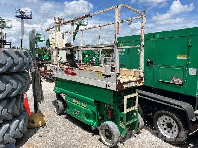JLG 2032ES Scissor lifts
