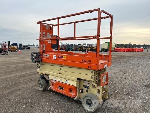 JLG 2032ES Scissor lifts