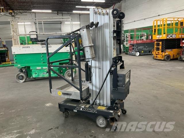 JLG 25AM Vertical mast lifts