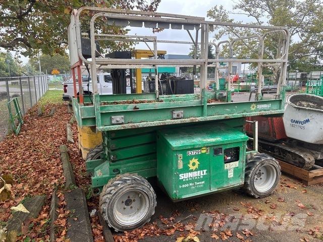 JLG 260MRT Scissor lifts