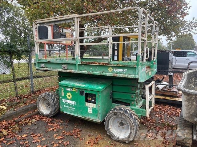 JLG 260MRT Scissor lifts