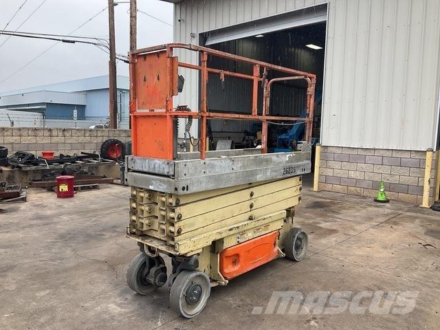 JLG 2630 ES Scissor lifts