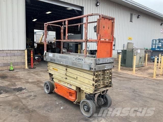 JLG 2630 ES Scissor lifts