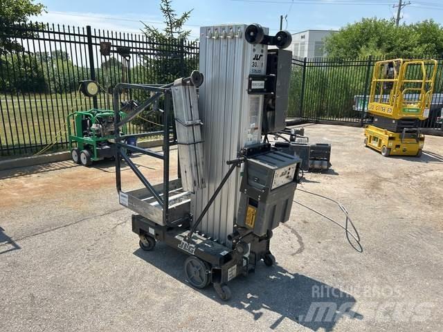 JLG 30AMDC Vertical mast lifts