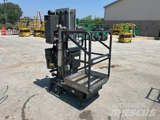 JLG 30AMDC Vertical mast lifts