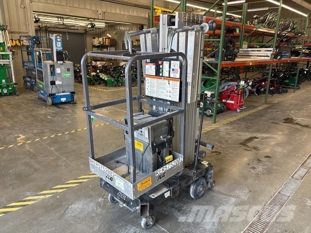 JLG 30AMDC Vertical mast lifts
