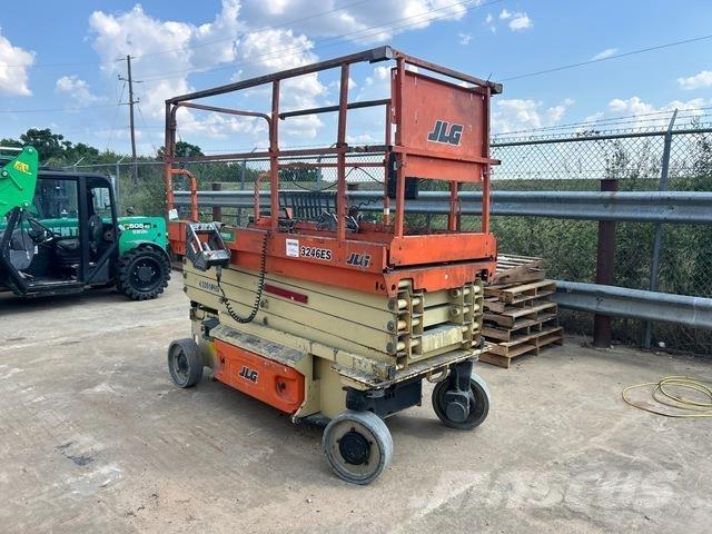 JLG 3246ES Scissor lifts