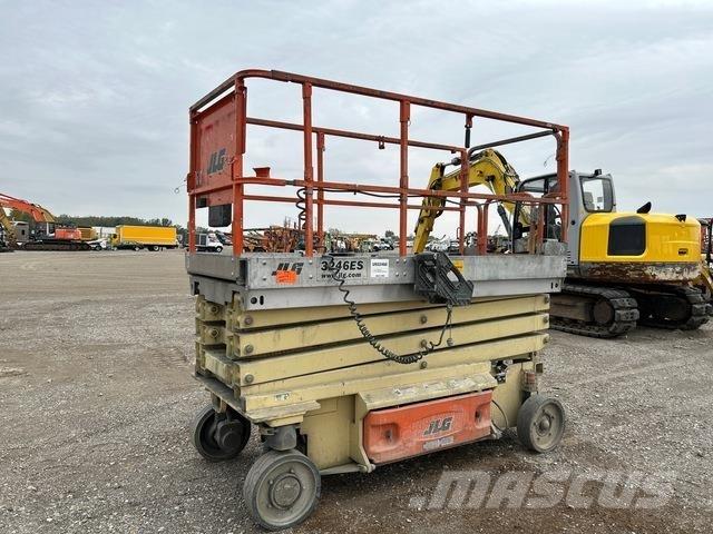 JLG 3246ES Scissor lifts