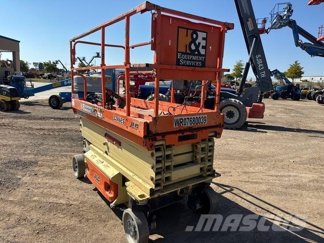 JLG 3246ES Scissor lifts