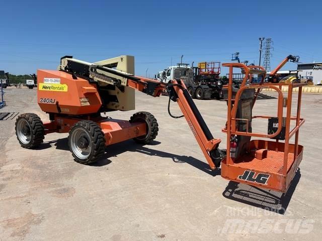 JLG 340AJ Articulated boom lifts