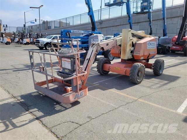 JLG 340AJ Articulated boom lifts