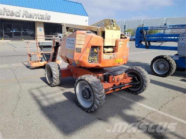 JLG 340AJ Articulated boom lifts