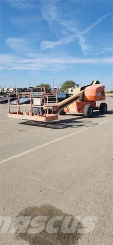 JLG 400S Telescopic boom lifts