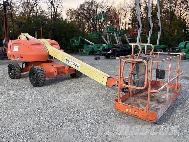 JLG 400S Telescopic boom lifts