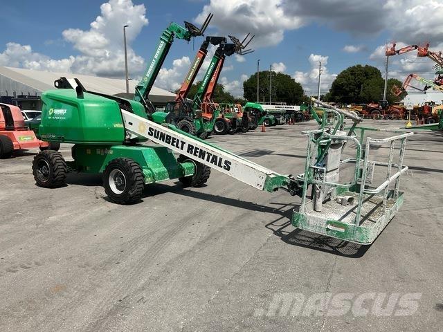 JLG 400S Telescopic boom lifts