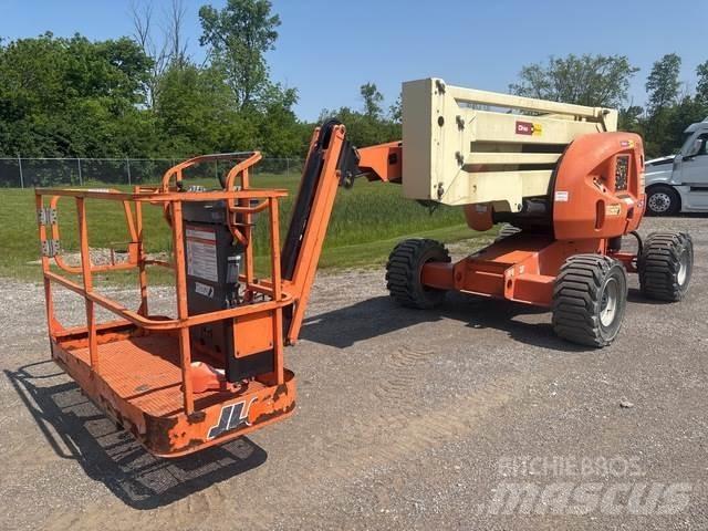 JLG 450AJ Articulated boom lifts