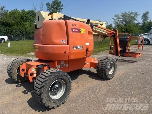 JLG 450AJ Articulated boom lifts