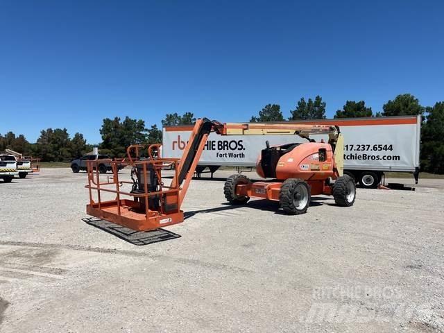 JLG 600AJ Articulated boom lifts