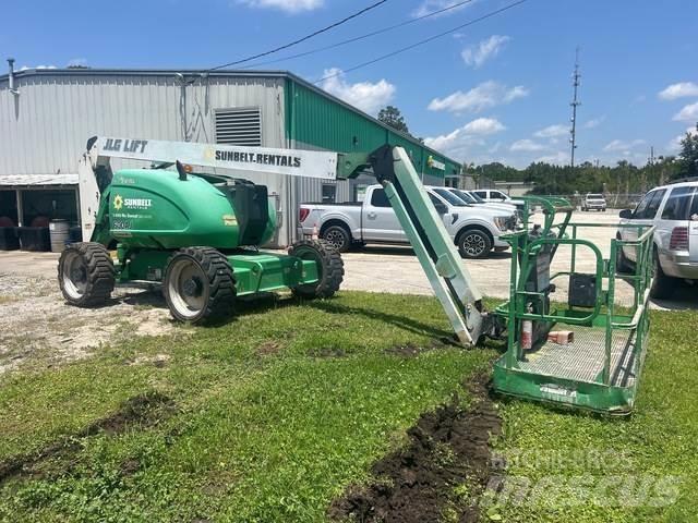 JLG 600AJ Articulated boom lifts