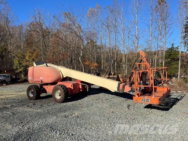 JLG 600S Telescopic boom lifts