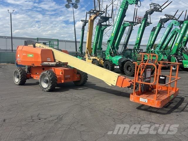 JLG 600S Telescopic boom lifts