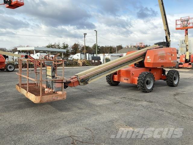 JLG 600S Telescopic boom lifts