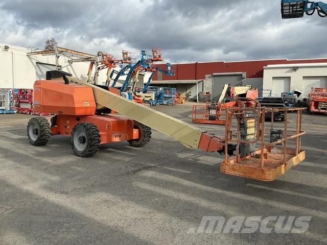 JLG 600S Telescopic boom lifts