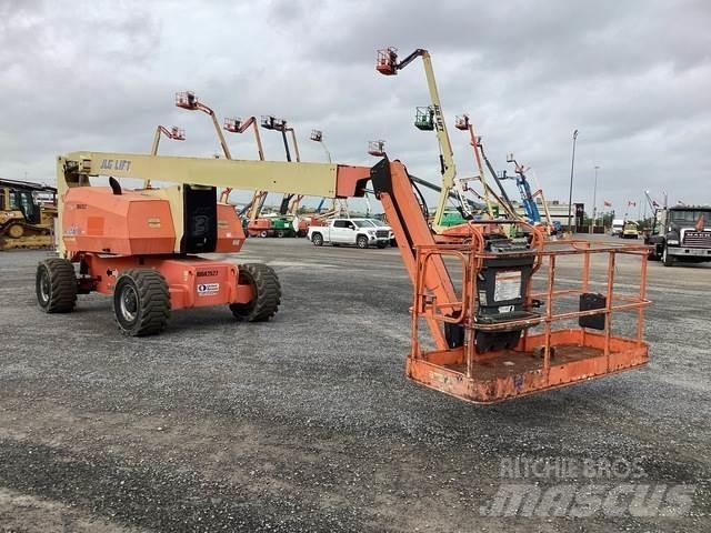 JLG 800 AJ Articulated boom lifts