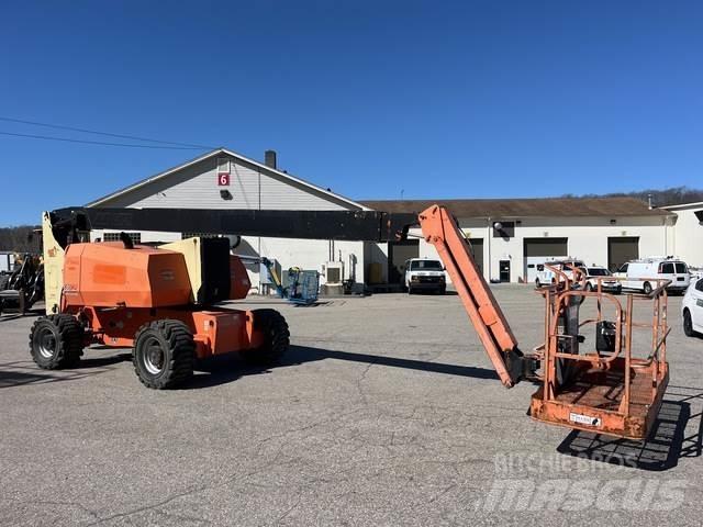 JLG 800 AJ Articulated boom lifts