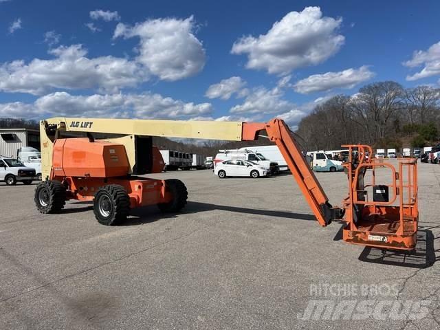 JLG 800 AJ Articulated boom lifts