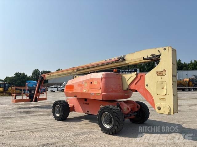 JLG 800AJ Articulated boom lifts