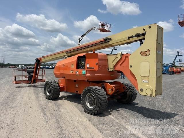 JLG 800AJ Articulated boom lifts