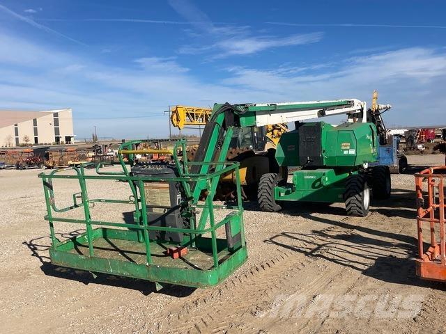 JLG 800AJ Articulated boom lifts