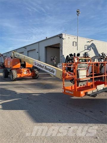 JLG 800S Telescopic boom lifts