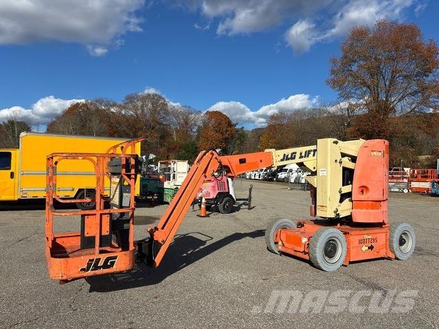 JLG E300AJP Articulated boom lifts
