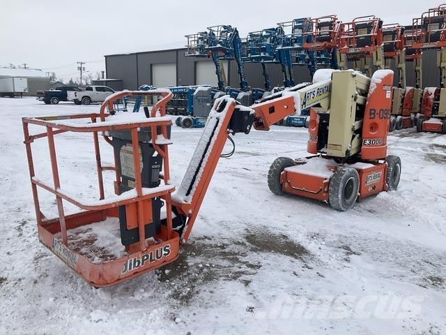 JLG E300AJP Articulated boom lifts