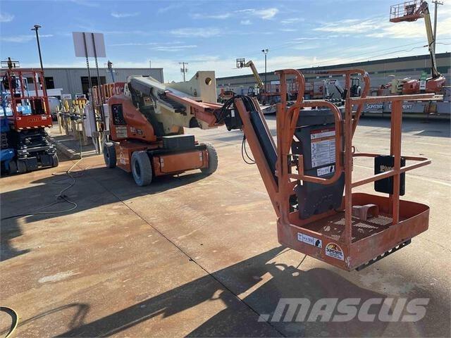 JLG E400AJPN Articulated boom lifts