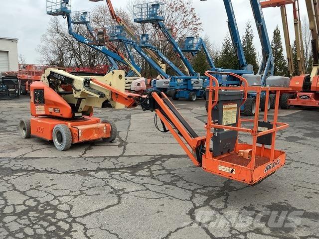 JLG E400AJPN Articulated boom lifts