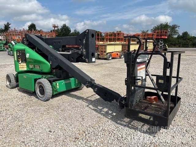 JLG E400AN Articulated boom lifts