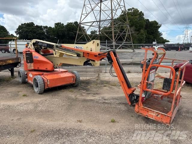 JLG E450AJ Articulated boom lifts