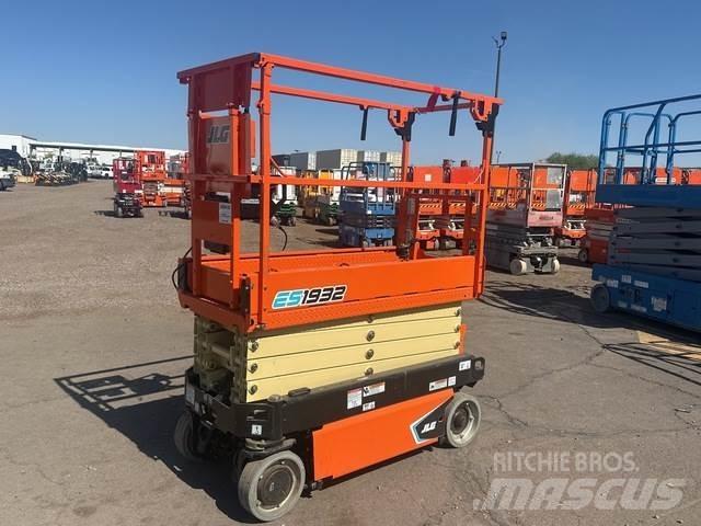 JLG ES1932 Scissor lifts