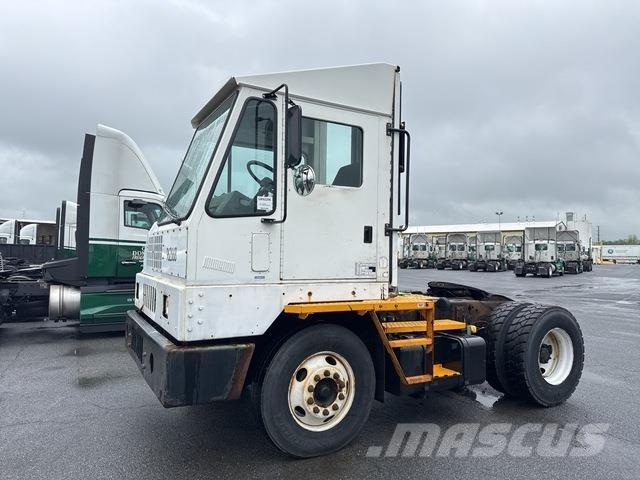 Kalmar 30 Terminal tractors