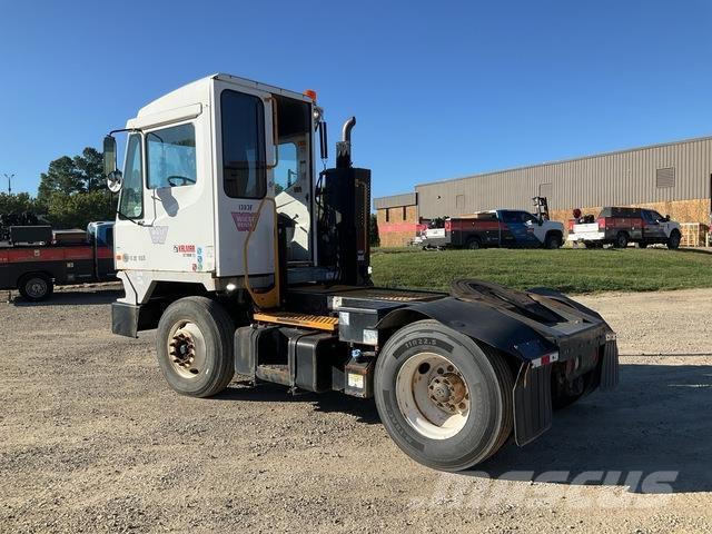 Kalmar Ottowa Terminal tractors